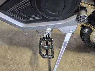 Emoto-X Rawrr Mantis Upgraded foot Pegs