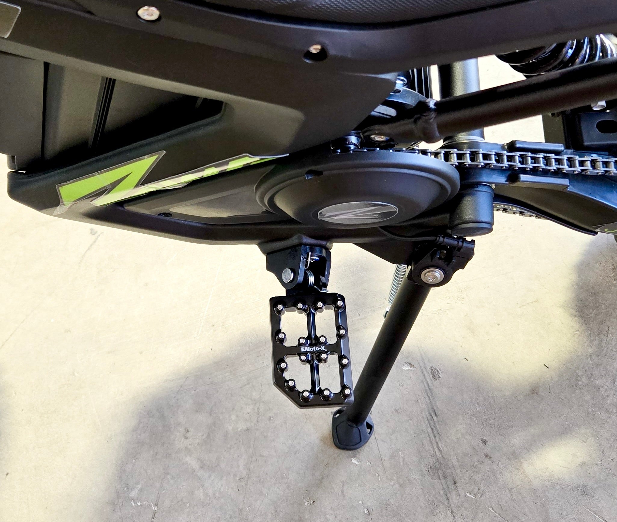 Emoto-X Rawrr Mantis Upgraded foot Pegs