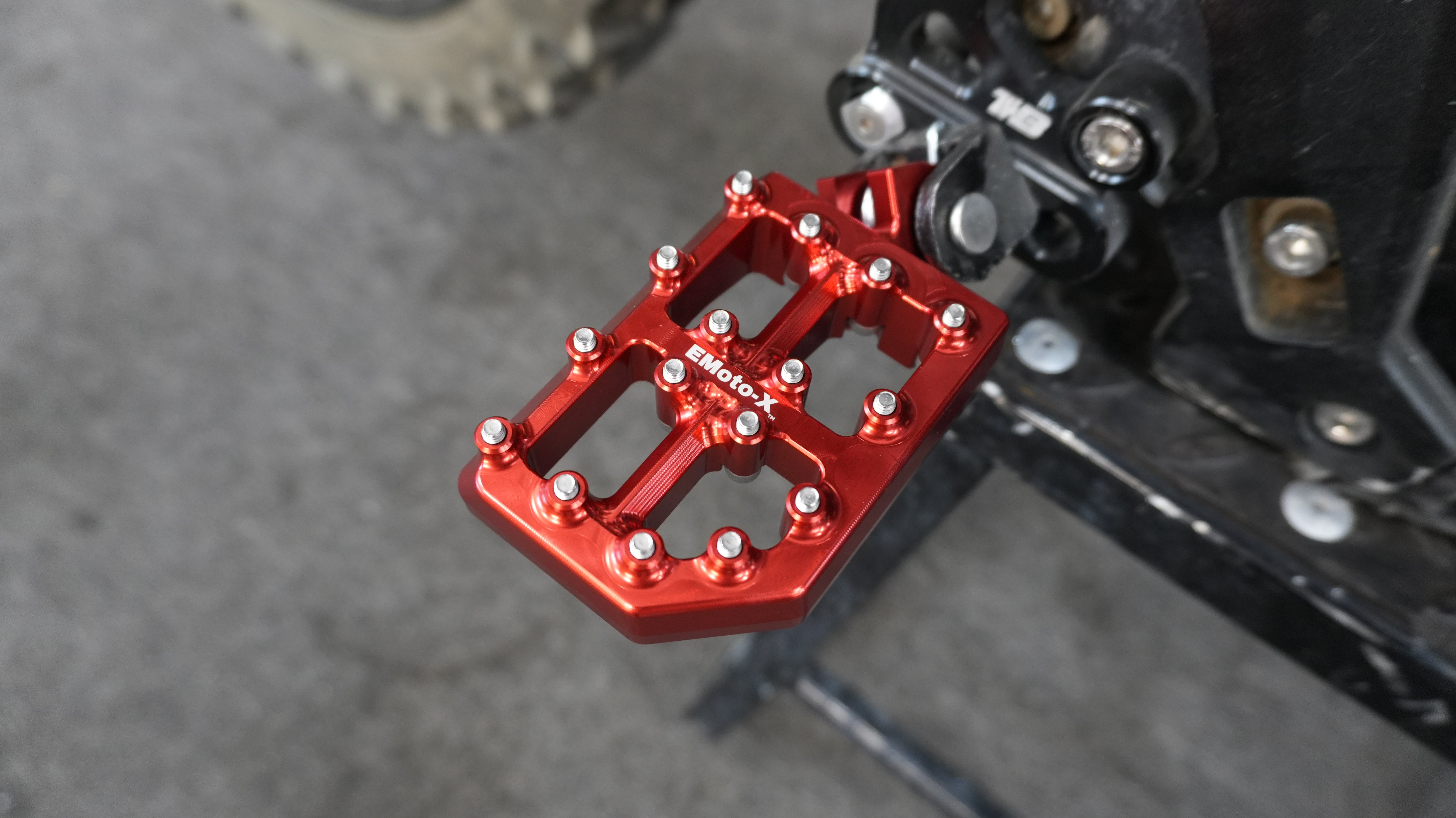 EMoto-X Upgraded Foot Pegs for Surron / E-Ride Pro / 79Bike