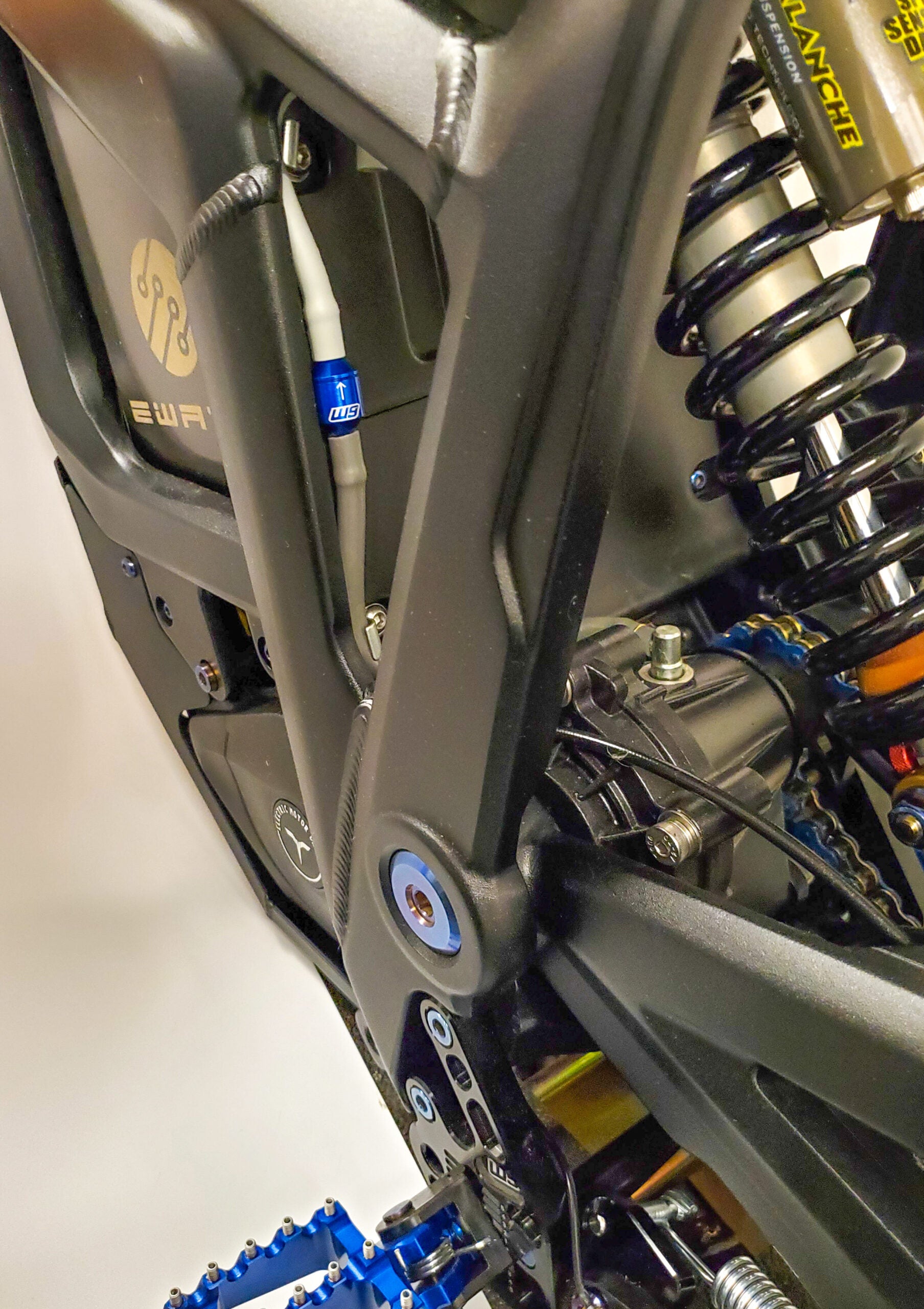 Warp 9 Talaria Sting Upgraded GearCase Vent