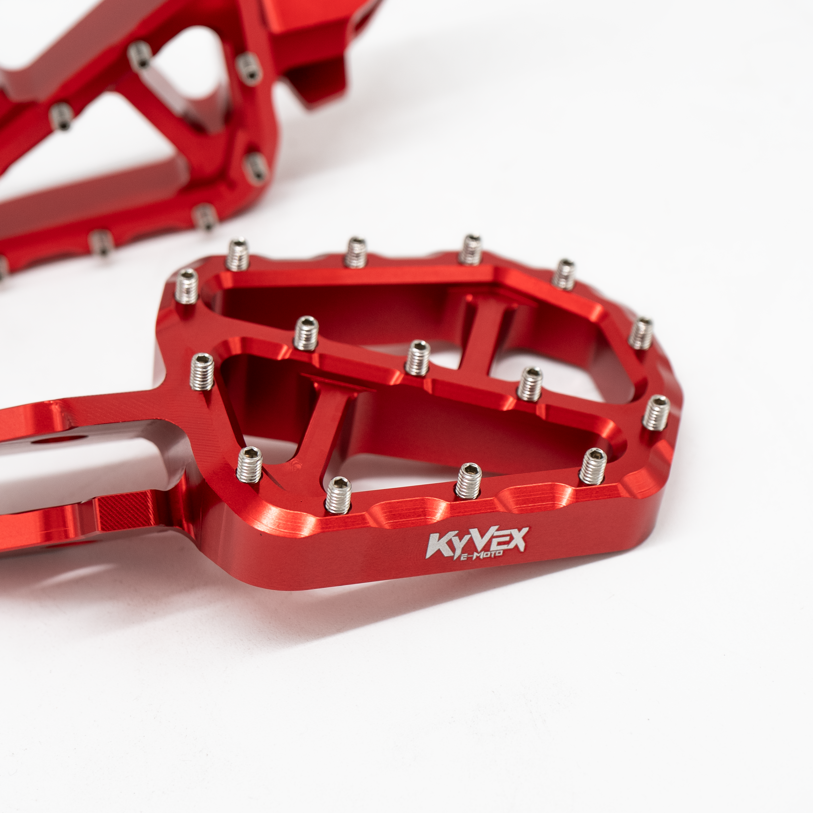 KyVex Billet Wide Foot Pegs - Ultra Bee