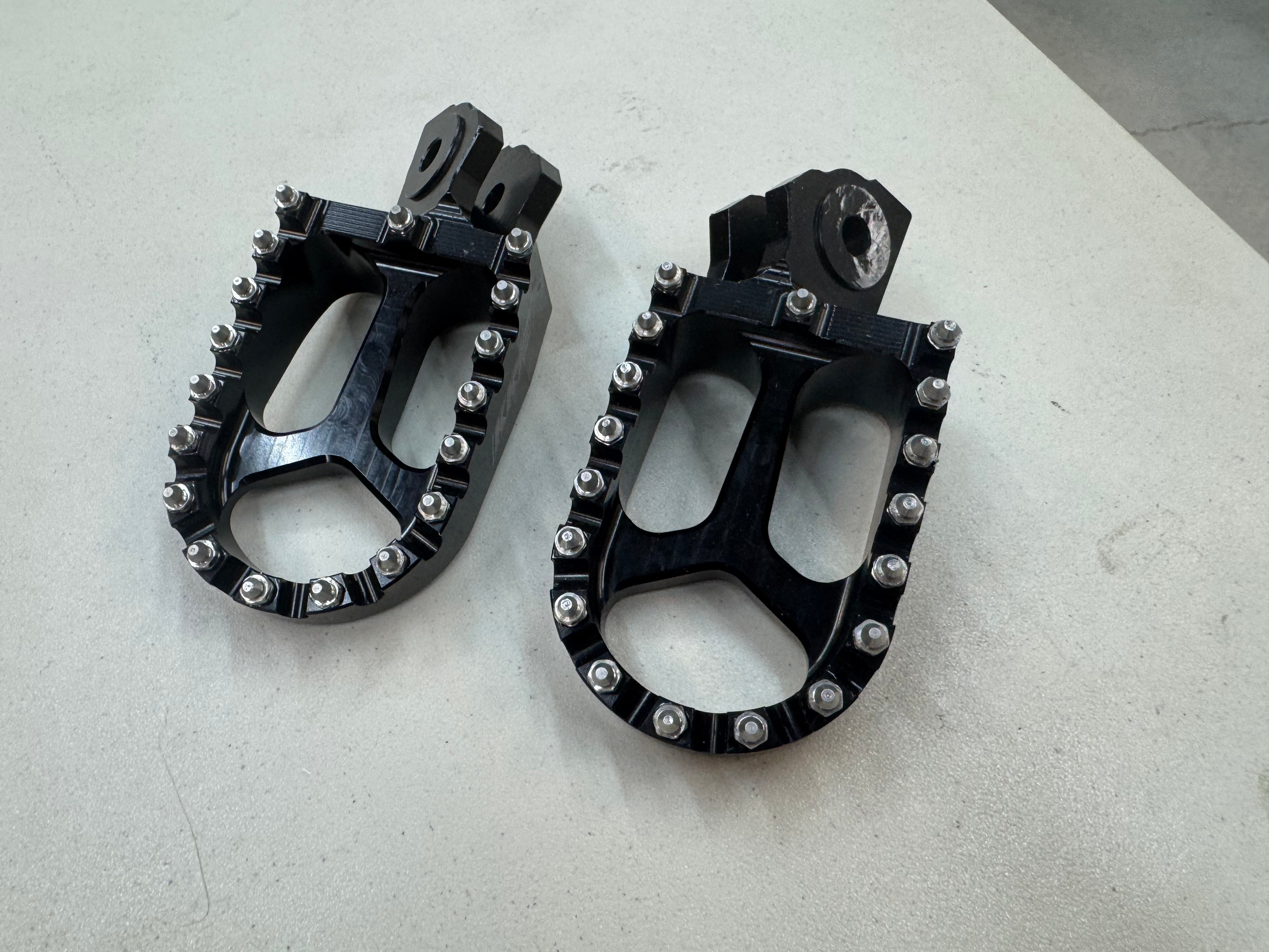 Return, KKE Talaria Pegs