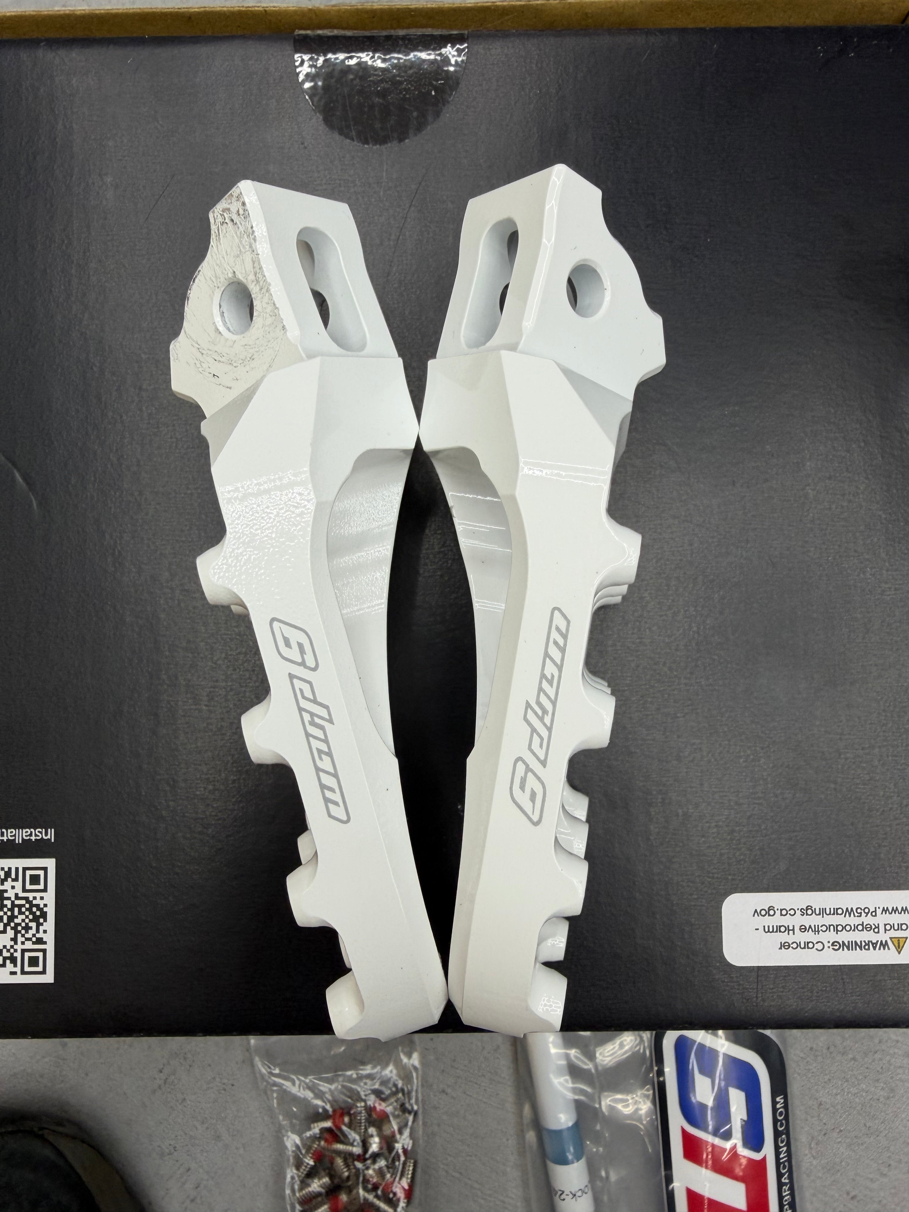 Return, Warp 9 Elite Talaria pegs White