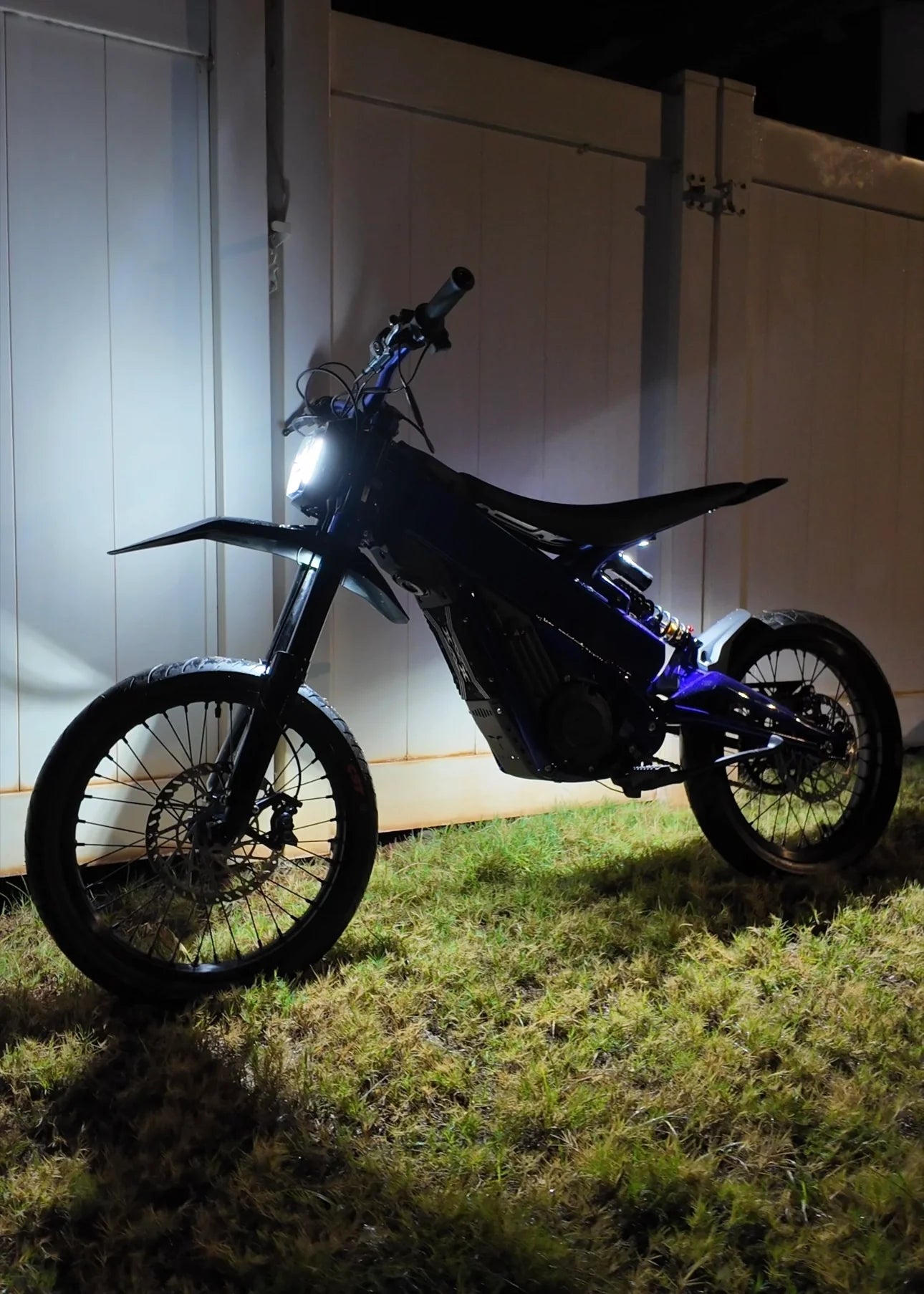 Project 9 "HyperGlow" - Under Glow kit for Talaria XXX
