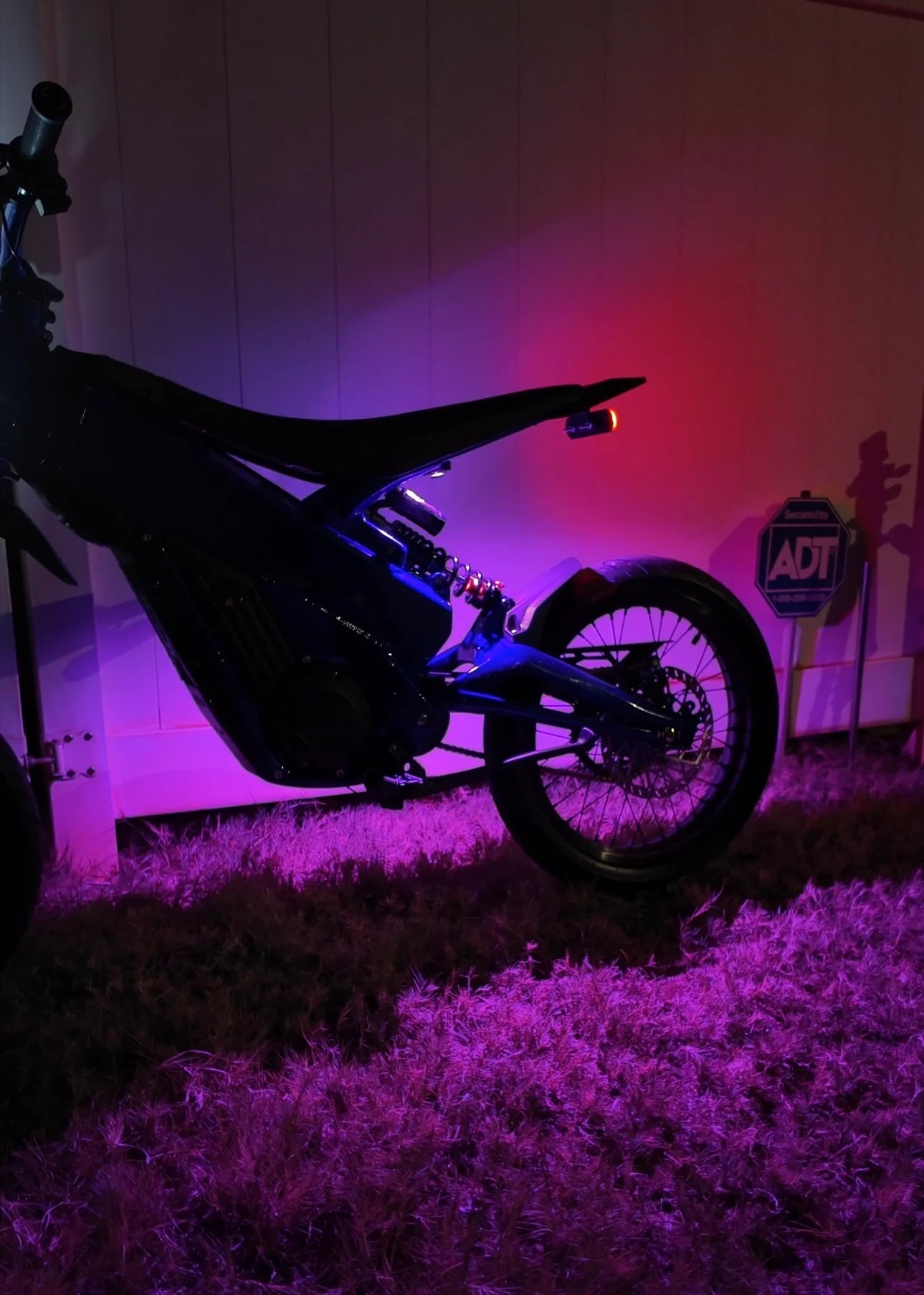 Project 9 "HyperGlow" - Under Glow kit for Talaria XXX