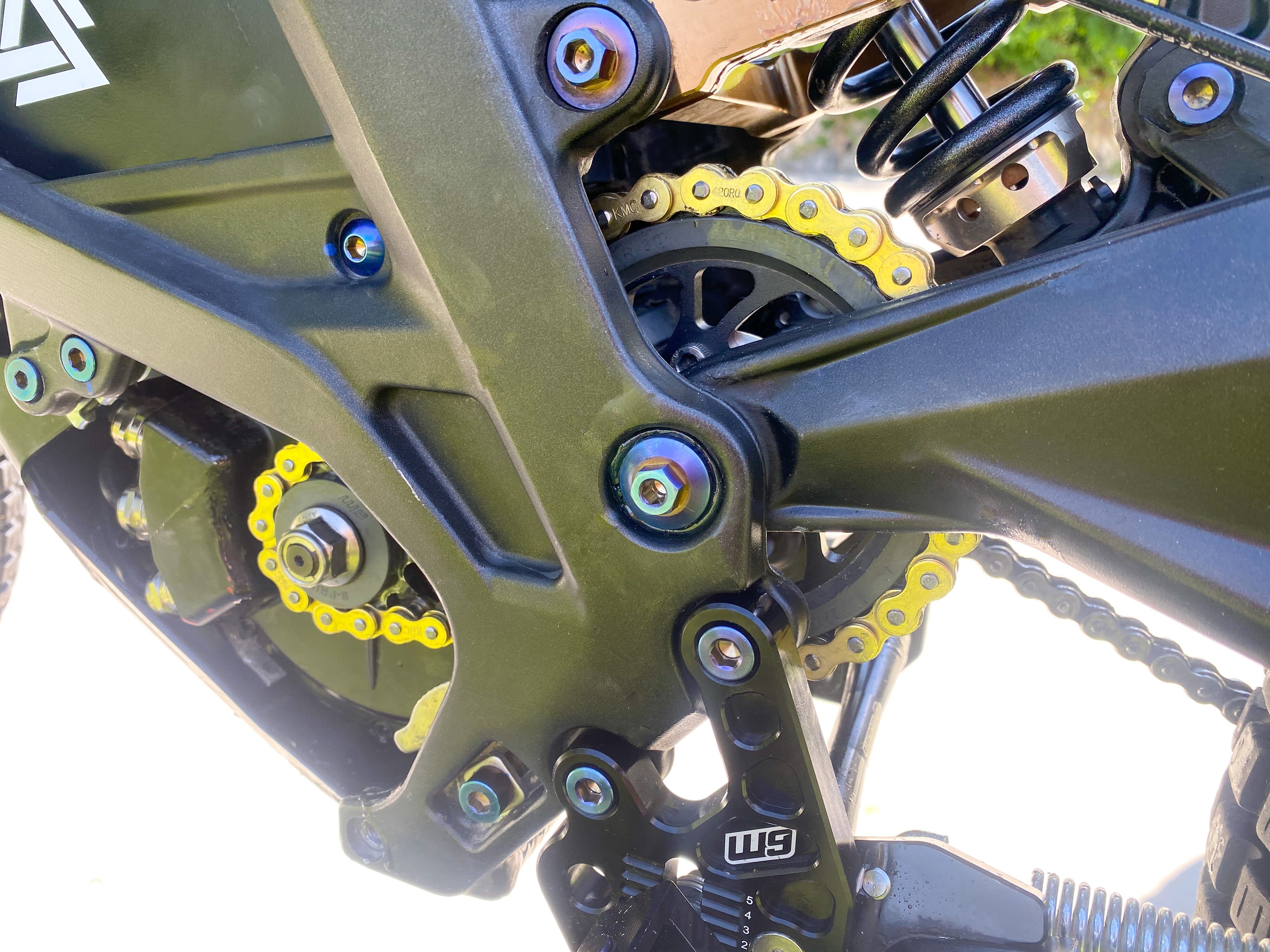 るーと Warp 9 Chain Drive Conversion Kit for Surron Light Bee