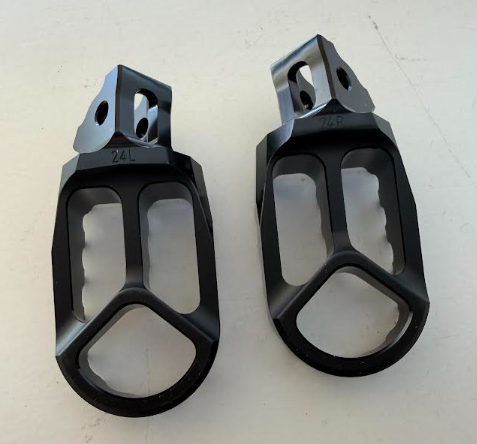 Return, Warp 9 Talaria Foot pegs Multiple colors
